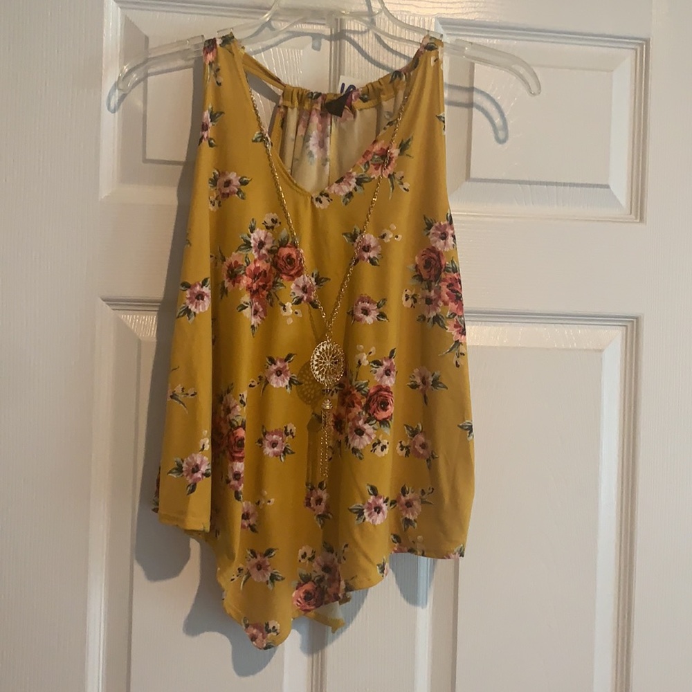 Sleeveless top